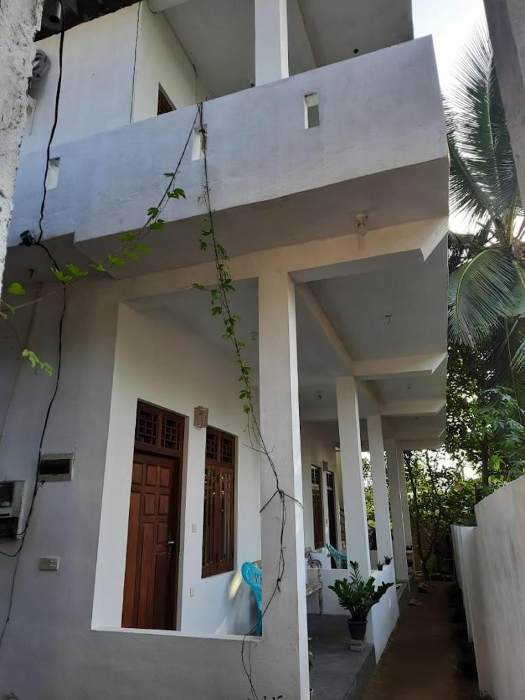 Gypsea'Arugambay Hotel Arugam Bay Exterior photo